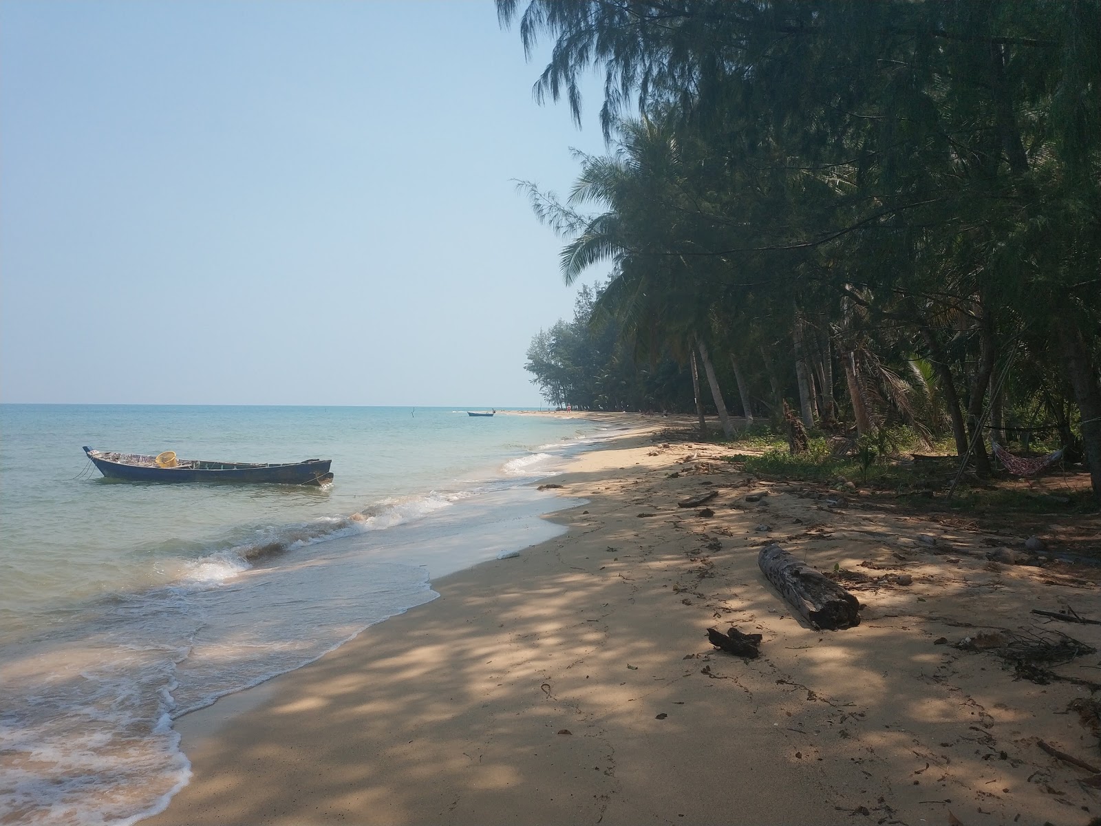 Foto af Laem Son Beach faciliteter område