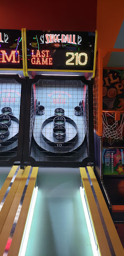 Bowling Alley «Buffaloe Lanes Erwin Family Bowling Center», reviews and photos, 100 W Jackson Blvd, Erwin, NC 28339, USA