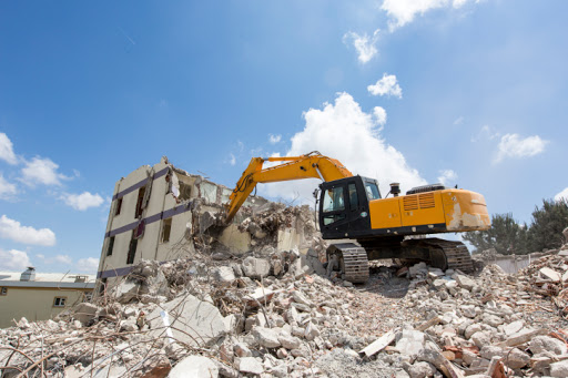 Eddie Bandini & Sons | House & Construction Demolition Contractor, Equipment Hauling in Stockton CA