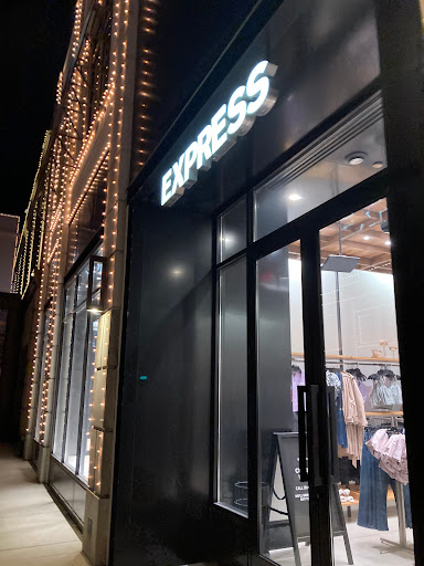 Clothing Store «Express», reviews and photos, 4090 The Strand E, Columbus, OH 43219, USA