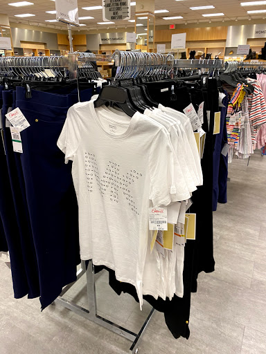 Department Store «Century 21 Department Store», reviews and photos, 61-35 Junction Blvd, Rego Park, NY 11374, USA