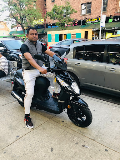 Motor Scooter Dealer «Vespa Queens», reviews and photos, 37-43 Crescent St, Long Island City, NY 11101, USA