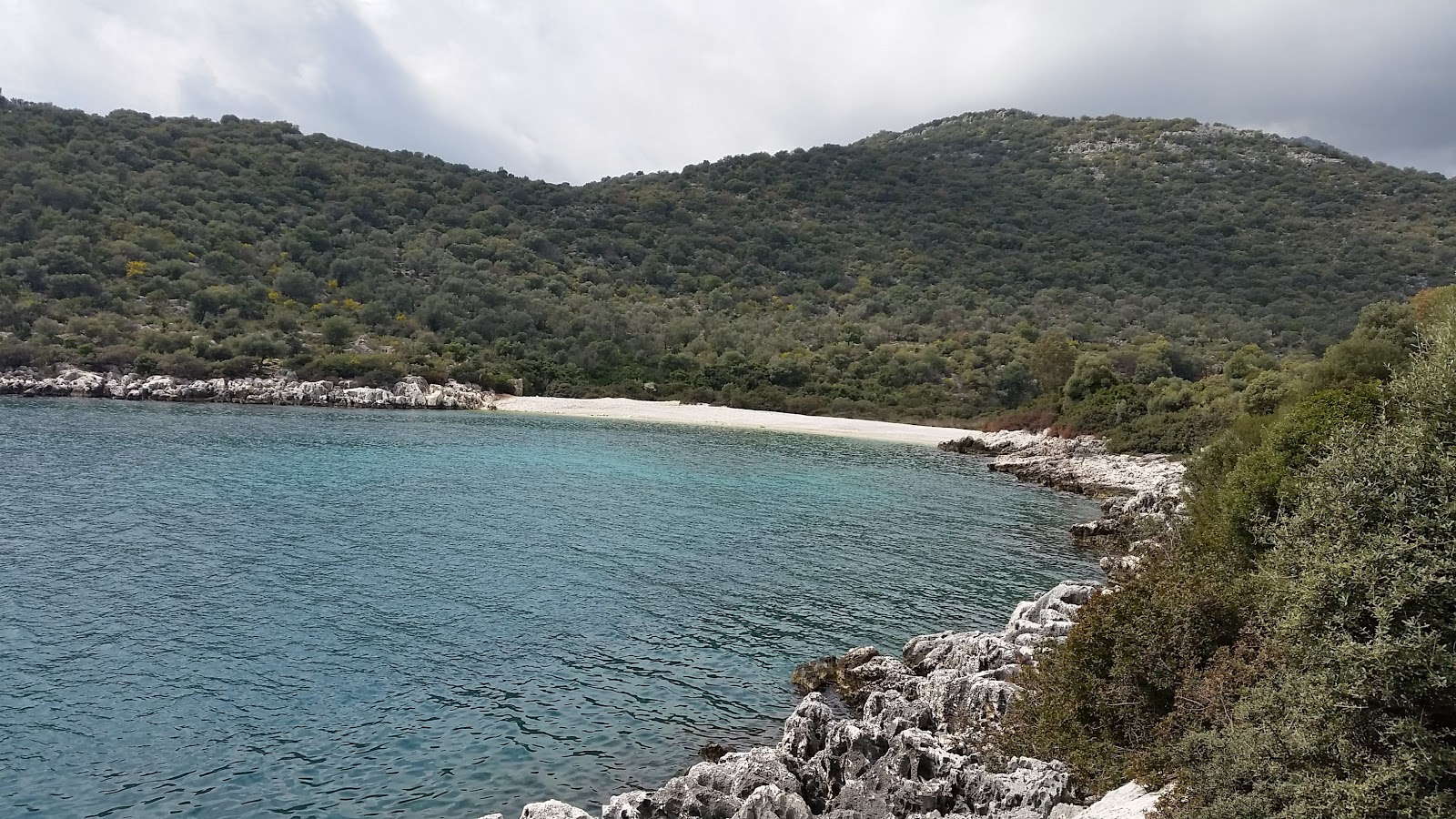 Φωτογραφία του Cagilli Plaji άγρια περιοχή