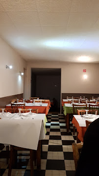 Atmosphère du Restaurant A la Marmite à Limay - n°3