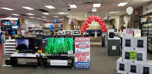 Appliance Store «P.C. Richard & Son», reviews and photos, 103-54 94th St, Ozone Park, NY 11417, USA