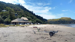 Fotografie cu Kaiti Beach cu o linie de coastă spațioasă