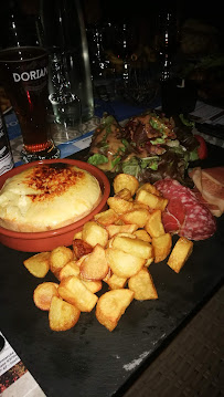 Raclette du Restaurant français Les Baladins à Saint-Nectaire - n°5