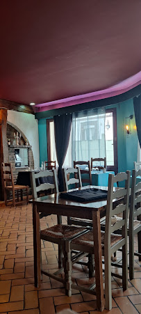 Atmosphère du Restaurant L'Essentiel chez Dino à Saint-Denis-lès-Sens - n°4