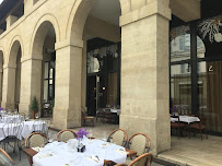 Atmosphère du Restaurant français MORDU Saint Germain des Prés - Paris - n°2