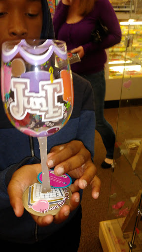 Shopping Mall «Mayfair Shopping Center», reviews and photos, 6420 Sackett St, Philadelphia, PA 19149, USA