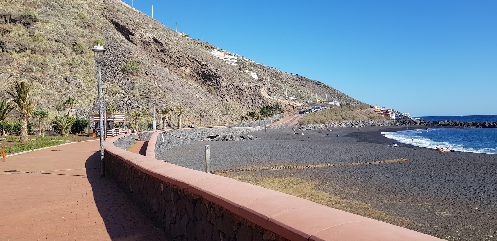 Foto de Playa de la Nea área de comodidades