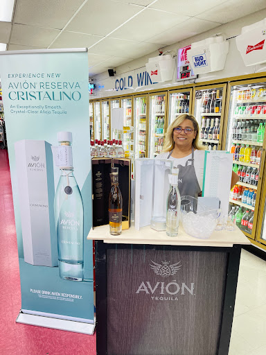 Liquor Store «Discount Liquor Store», reviews and photos, 2907 Irving Blvd, Dallas, TX 75247, USA