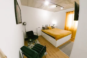 meebo apartments image