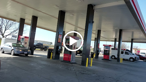 Gas Station «QuikTrip», reviews and photos, 8600 Pleasant Valley Rd, Pleasant Valley, MO 64068, USA