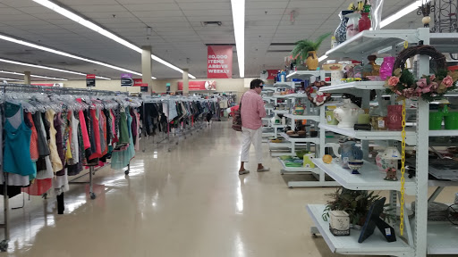 Thrift Store «Savers», reviews and photos, 26 Golf Center, Hoffman Estates, IL 60195, USA