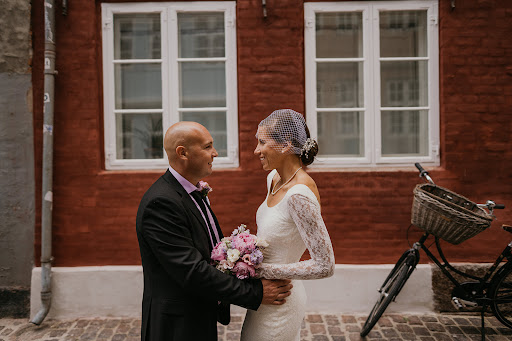 Copenhagen Wedding Photographer by Renate Meimere