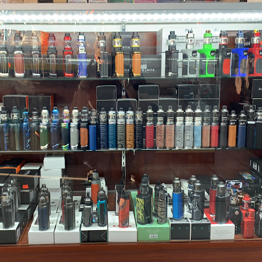 Vaporizer Store «27 Vape & Smoke», reviews and photos, 5268 S 27th St, Milwaukee, WI 53221, USA