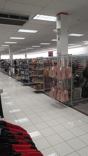 Clothing Store «Burlington Coat Factory», reviews and photos, 600 Northtown Dr, Blaine, MN 55434, USA