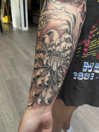 Explore 82nd airborne tattoo ideas, creative tattoo ideas in Oak Forest, available at Silver Raven Tattoos