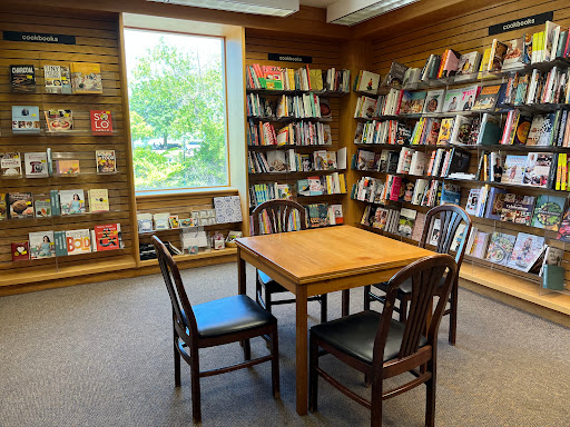 Book Store «Horizon Books», reviews and photos, 243 E Front St, Traverse City, MI 49684, USA