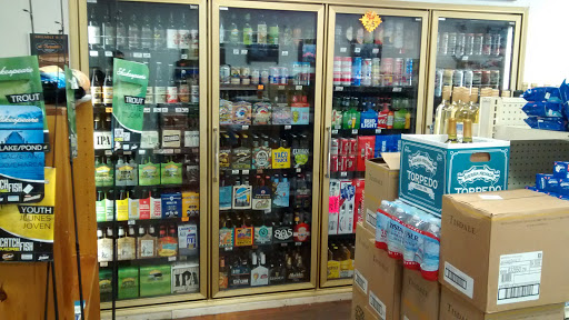 Supermarket «Chicago Park Store», reviews and photos, 19077 Colfax Hwy, Grass Valley, CA 95945, USA