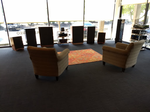 Electronics Store «Crutchfield Store», reviews and photos, 825 Gardens Blvd, Charlottesville, VA 22901, USA