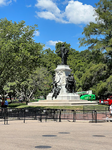 Monument «Marquis de Lafayette Statue», reviews and photos, Pennsylvania Ave NW, Washington, DC 20006, USA