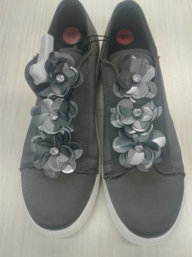 Shopping Mall «Penn Mar Shopping Center», reviews and photos, 2950 Donnell Dr, Forestville, MD 20747, USA