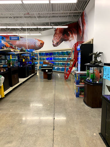 Pet Supply Store «PetSmart», reviews and photos, 291 Skokie Blvd, Northbrook, IL 60062, USA