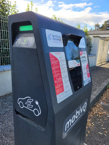 Borne de recharge de véhicules électriques SDE Pyrenees Atlantique Charging Station Bizanos