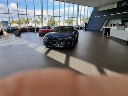 Audi Dealer «Audi South Orlando», reviews and photos, 4725 Vineland Rd, Orlando, FL 32811, USA