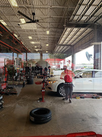 Discount Tire - Photo 8 - Car repair in Webster, TX, Pasadena