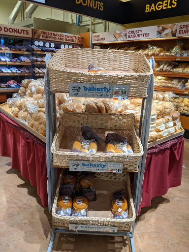 Supermarket «TOPS Friendly Markets», reviews and photos, 65 Grey St, East Aurora, NY 14052, USA