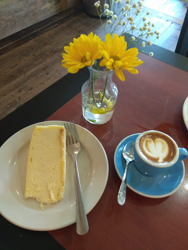 Coffee Shop «Land of A Thousand Hills Coffee House», reviews and photos, 352 S Atlanta St, Roswell, GA 30075, USA