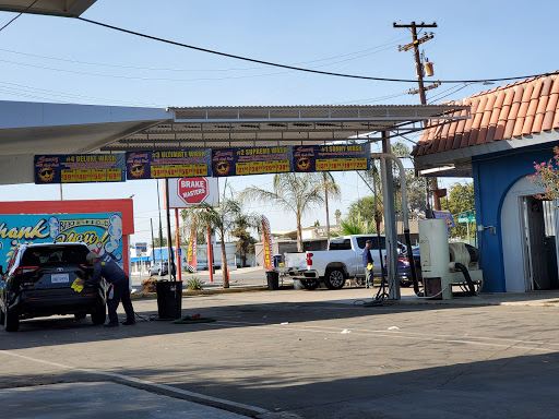 Sunny Car Wash en Bakersfield