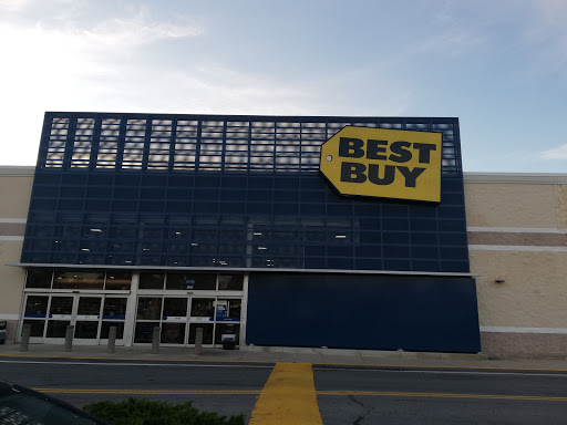 Electronics Store «Best Buy», reviews and photos, 20914 N Frederick Rd, Germantown, MD 20876, USA