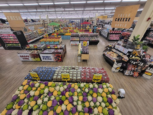 Grocery Store «Jewel-Osco», reviews and photos, 4 E Ogden Ave, Westmont, IL 60559, USA