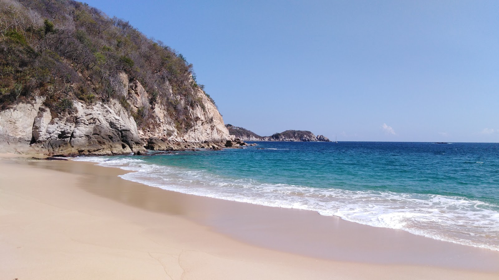Foto av Esperanza beach med turkos rent vatten yta