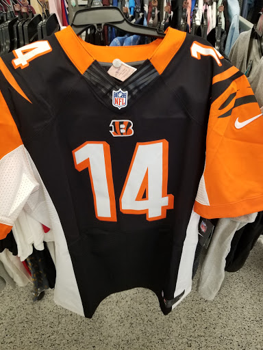 Clothing Store «Ross Dress for Less», reviews and photos, 330 N Hwy 67, Cedar Hill, TX 75104, USA