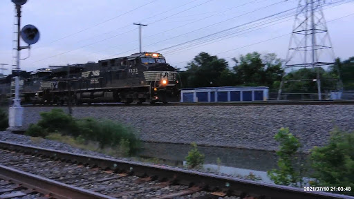 Self-Storage Facility «Simply Self Storage - Columbus/Cooke Rd», reviews and photos, 810 E Cooke Rd, Columbus, OH 43214, USA