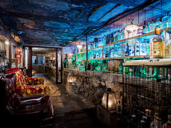 Stollen 1930 - weltweit grösste Gin Bar