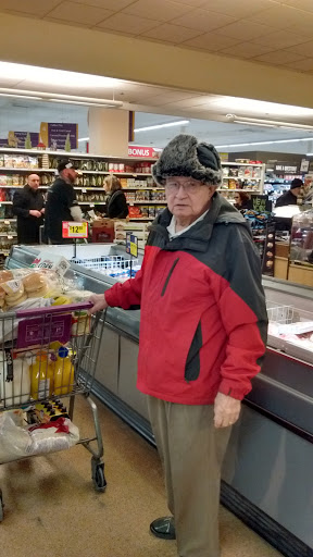 Grocery Store «Stop & Shop», reviews and photos, 333 W River St, Providence, RI 02904, USA