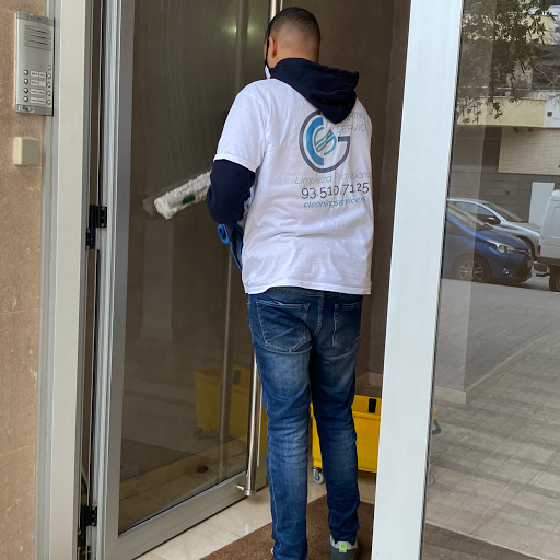 CLEANING SERVICE en Badalona, Barcelona