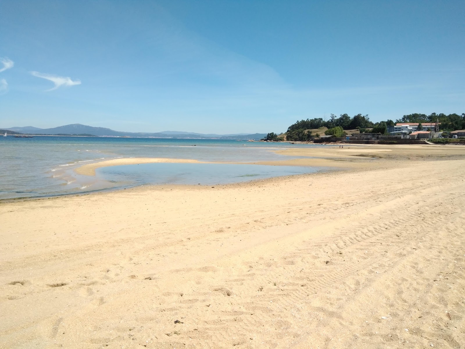 Fotografie cu Areal beach cu nivelul de curățenie înalt