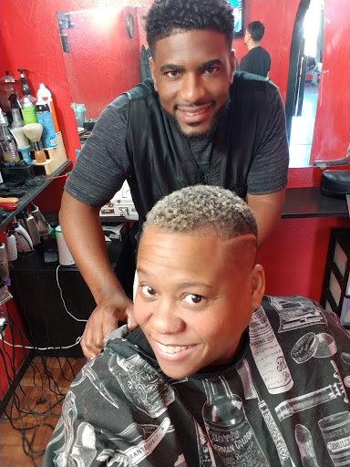Barber Shop «Exclusive Barber Shop & Salon», reviews and photos, 1405 W Indian School Rd, Phoenix, AZ 85013, USA