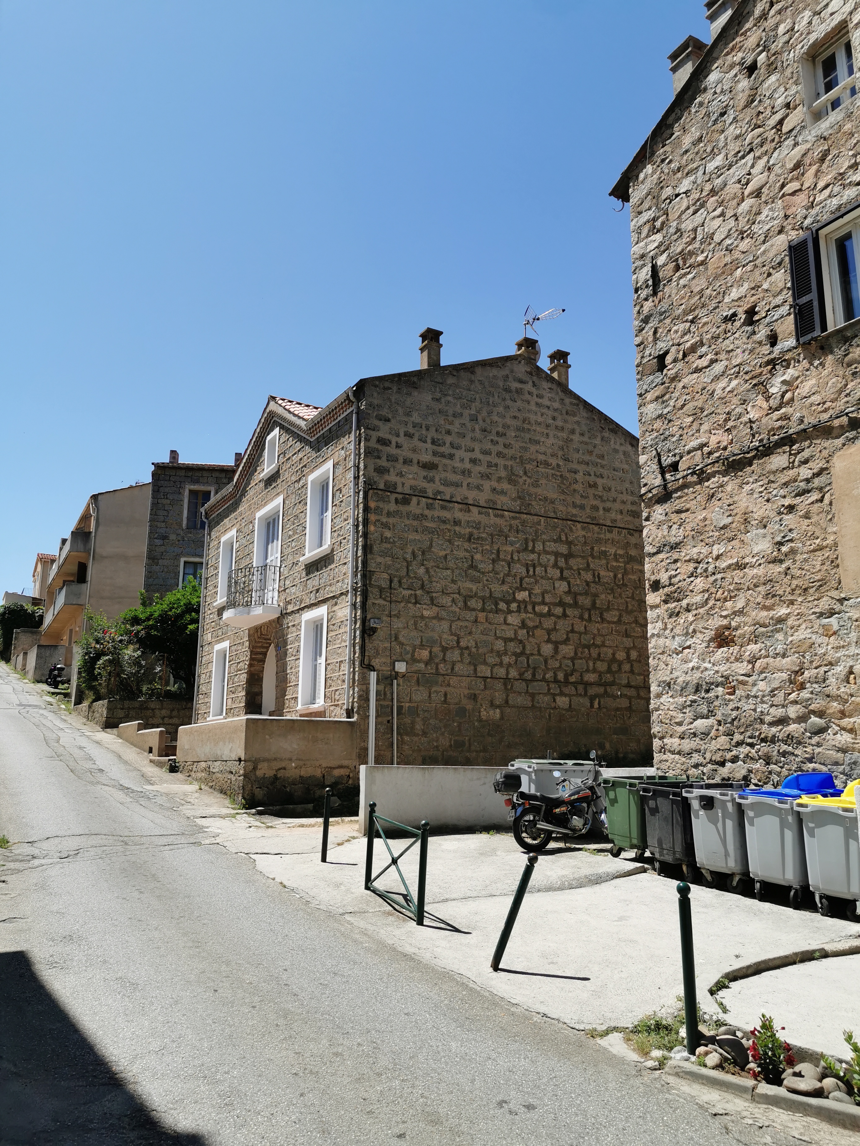 Photo n° 4 de l'avis de Gpc.a fait le 12/06/2019 à 21:15