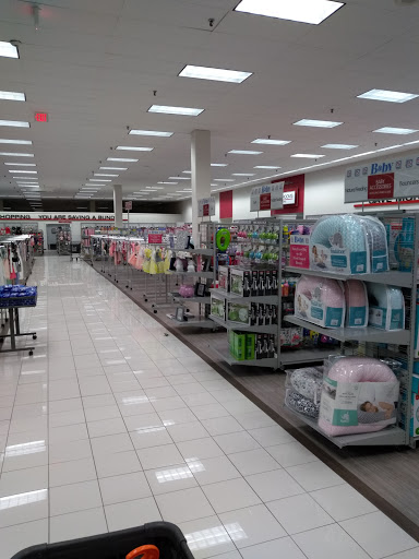 Shopping Mall «Copaco Shopping Center», reviews and photos, 335 Cottage Grove Rd, Bloomfield, CT 06002, USA