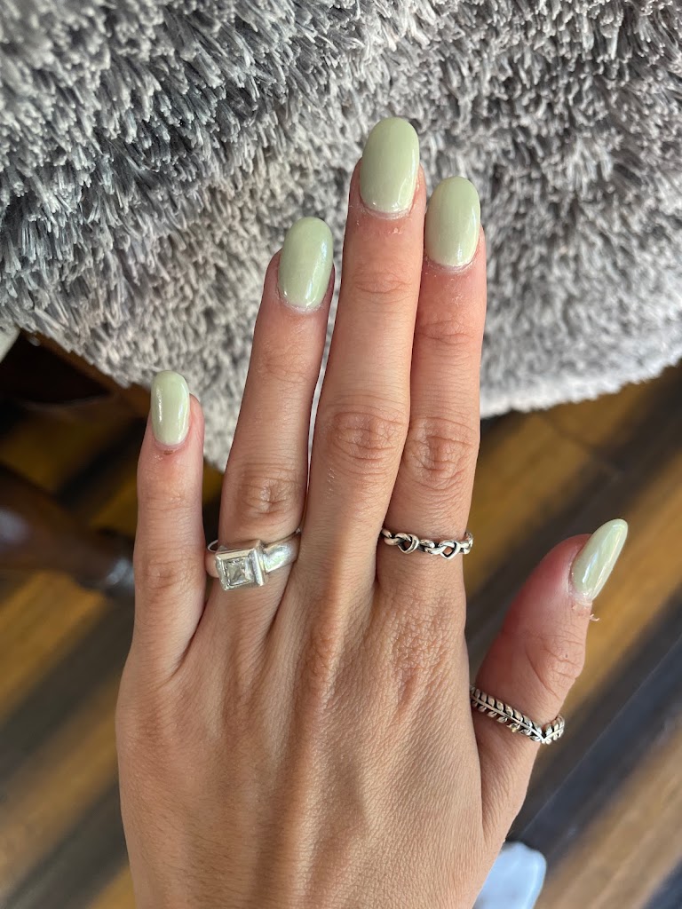 Love Nails 60517