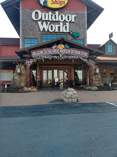 Sporting Goods Store «Bass Pro Shops», reviews and photos, 6425 Daniel Burnham Dr, Portage, IN 46368, USA