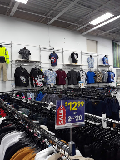 Uniform Store «Scrub Pro Uniforms & Alko Clothing Outlet», reviews and photos, 8801 Kelso Dr, Baltimore, MD 21221, USA